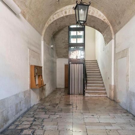 Vittorio'S Luxury Bed & Breakfast Bari Bagian luar foto